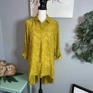 Stunning Small Tunic Length Textured Semi Sheer High Low Blouse Button Down Top